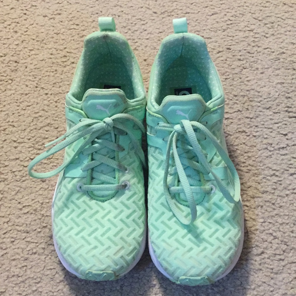 Mint puma athletic shoes